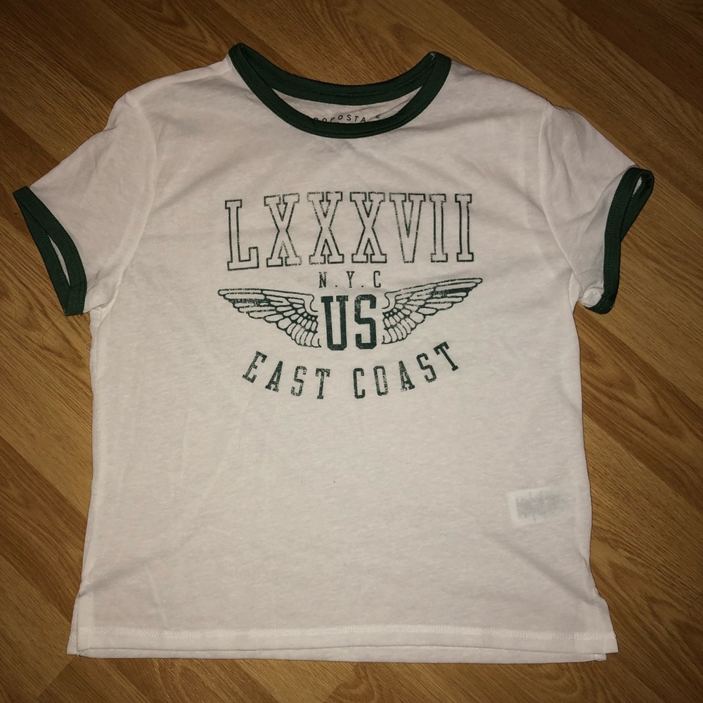 Aéropostale Crop Graphic Tee